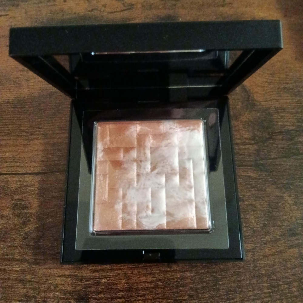 Bobbi Brown